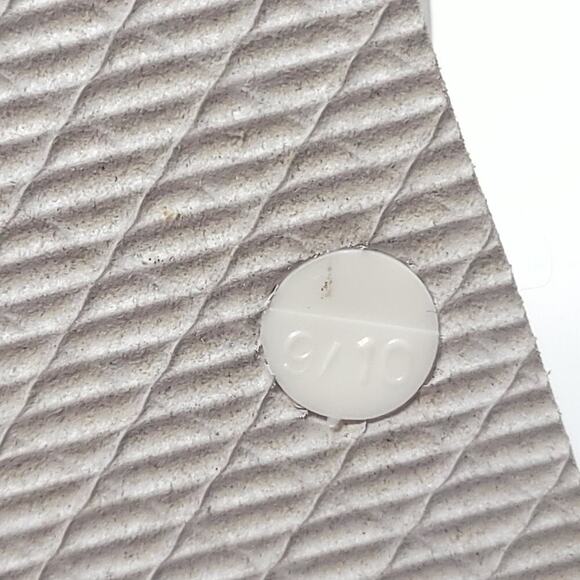 Aloha Island Womens Seahorse Summer Flip flop Size 9 / 10 Sandal White​ - Picture 9 of 10